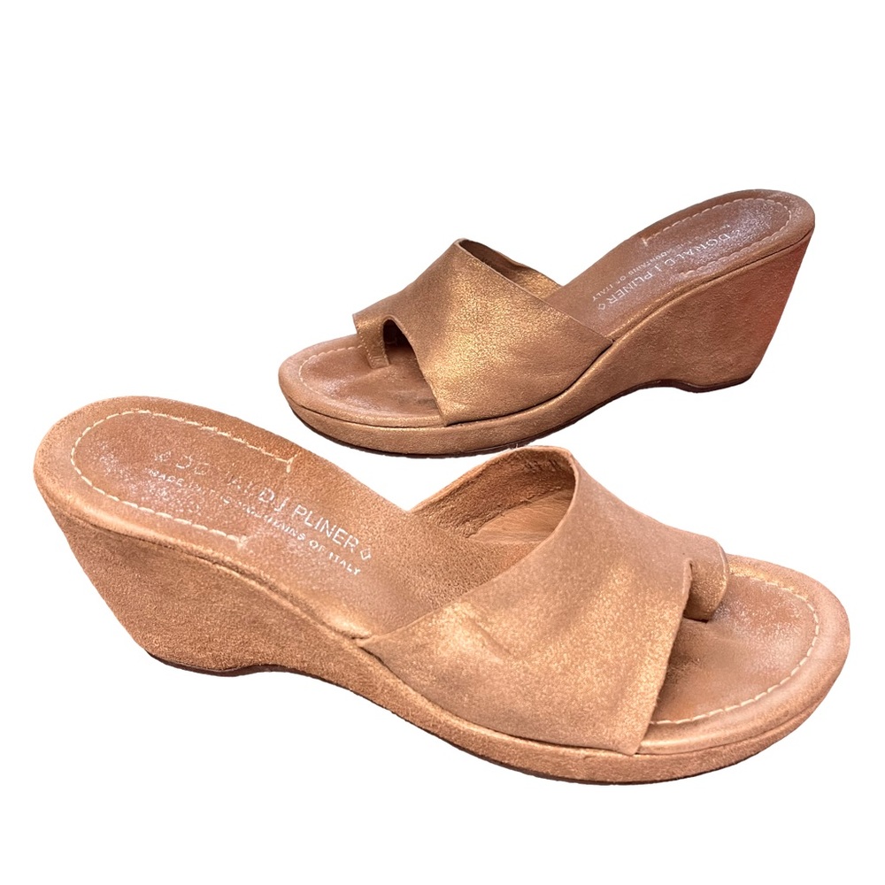 Donald J. Pliner I‎ Wedge Sandals